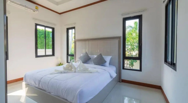 Коттедж Private 4 Bedroom Pool Villa! (NB6)