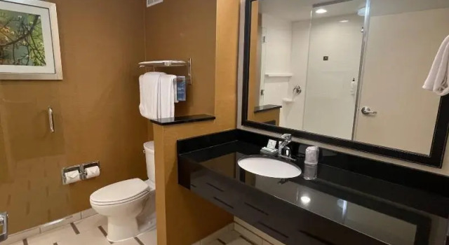 Четырёхместный номер Standard Fairfield Inn & Suites by Marriott Athens