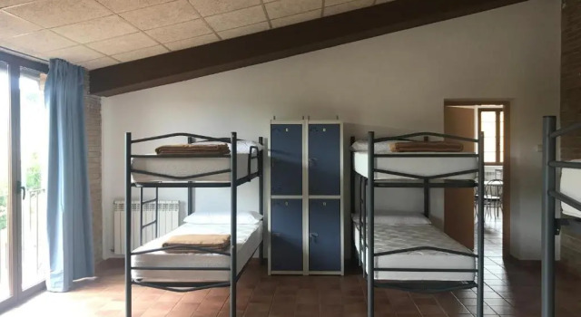 Albergue de Castillazuelo, Забронировать Отель Кастильясуэло Somontano