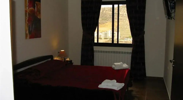 Iris Flower Hotel, Rezervovat Hotel Hotely v South Governorate s bazénem, Bazén