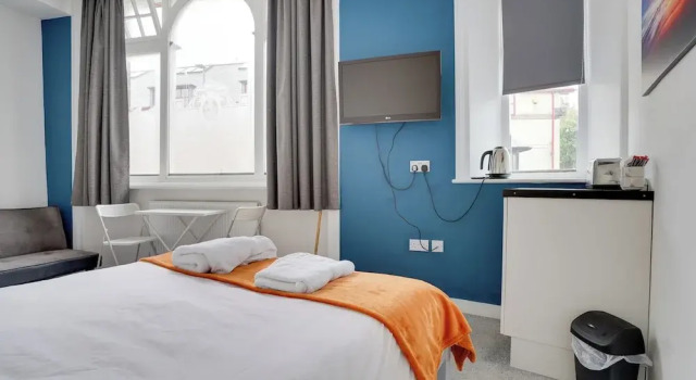 Трёхместный семейный номер Standard Homesly Guest Rooms - Self Checkin