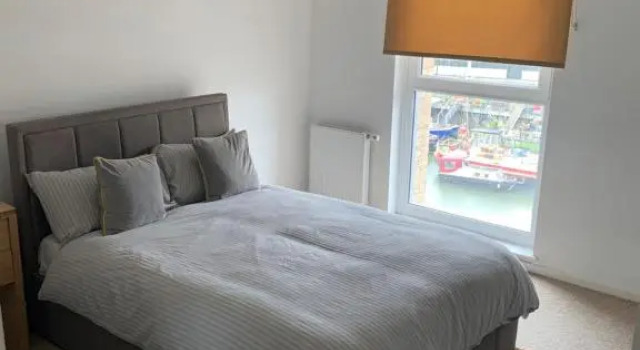 Stunning 2 bed apartment in the heart of Barking