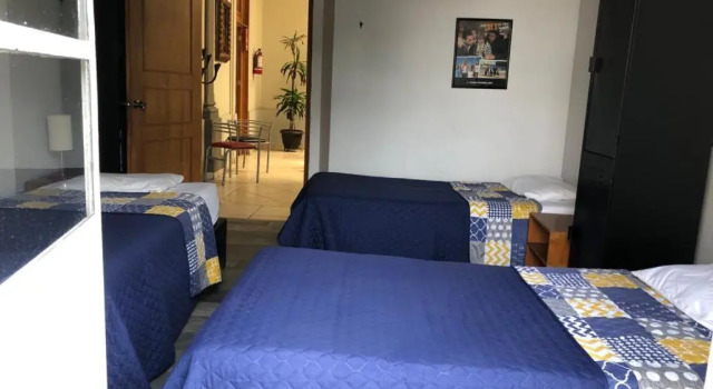 Кровать в общем номере Hotel lit Guadalajara
