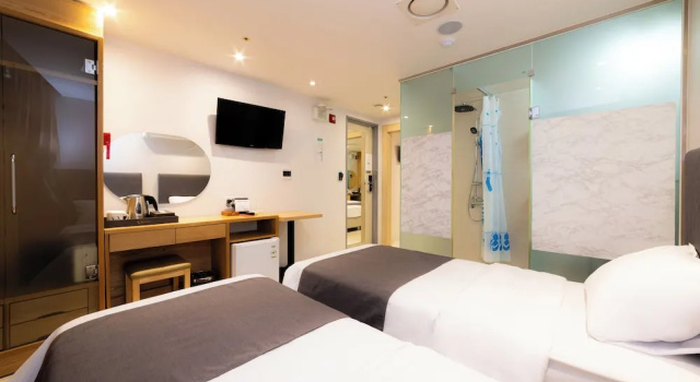 Четырёхместный номер Standard Hotel Cozy Myeongdong