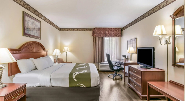 Двухместный люкс Quality Inn & Suites Bel Air I-95 Exit 77A