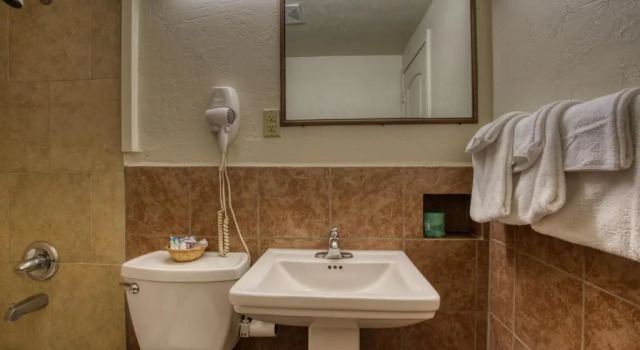 Номер Standard Western Motel