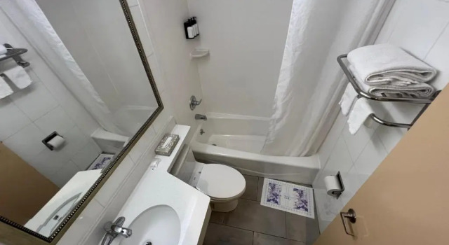 Двухместный номер Standard Atlantic Motor Inn