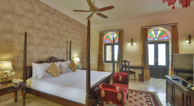 Люкс с балконом Hotel Jaisalkot