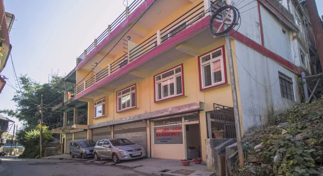 OYO 23353 Hidden Gem Residency