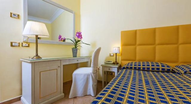 Двухместный номер Economy Hotel La Vue dOr