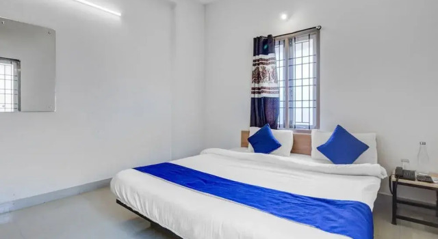Silverkey Pallikaranai By OYO Rooms