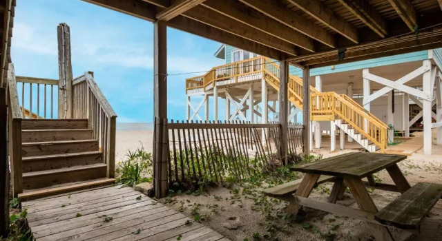Коттедж Victorias Seacret by Oak Island Accommodations
