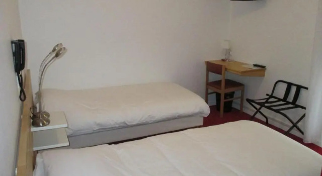 Chez Pierre D'agos, Rezerwuj Hotel Hotele w Hautes-Pyrénées z basenem, Basen
