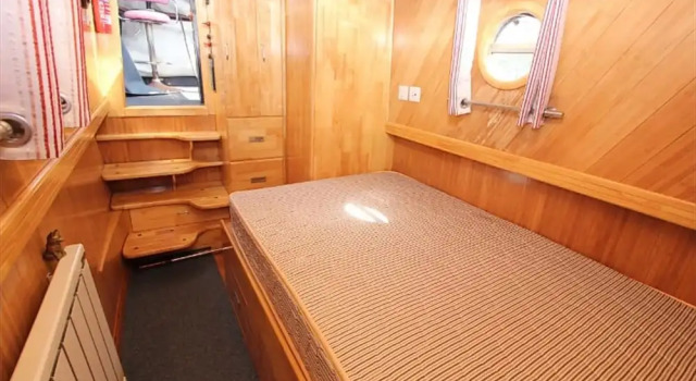 Amazing Narrow Boat Stratford-on-avon, River Avon, Забронировать Отель Отели Стратфорд-апон-Эйвон 3 звезды, рядом с The Jester, 3*