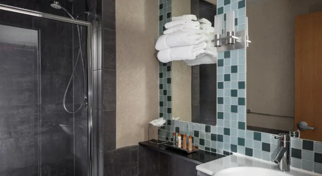 Номер Standard Charlesmark Hotel