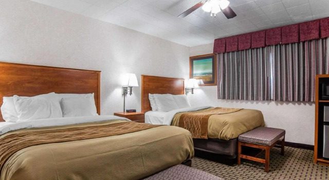 Четырёхместный номер Standard Rodeway Inn Elko Downtown Area