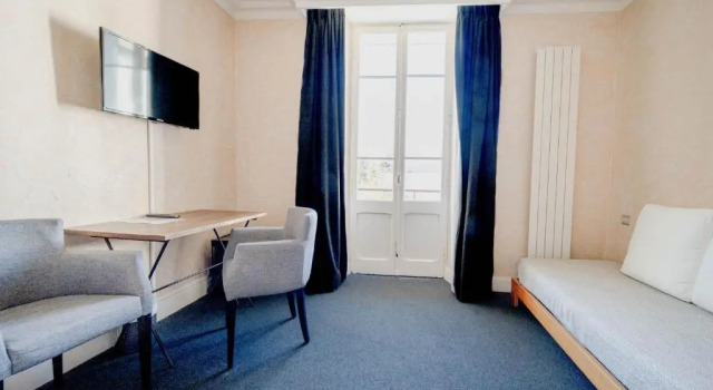 Полулюкс Hotel du Lac