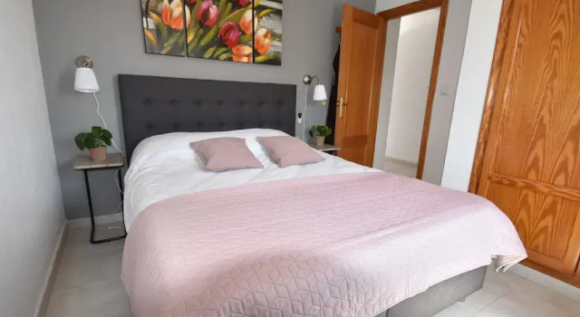 Fantastic Villa in Oliva, Great View of the Mountains & Private Swimming Pool, Забронировать Вилла Старый город Олива Коста-де-Валенсия