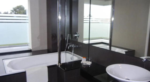 Люкс Chaya Hotel