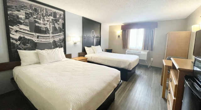 Super 8 by Wyndham St. Clair MO, Varaa Hotelli St Clair Missouri