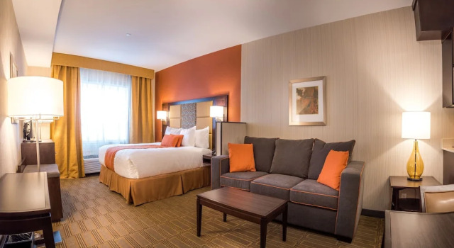 Одноместный люкс с 2 комнатами Best Western Plus Chateau Fort St. John