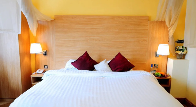 Номер Luxury The Queensgate Hotel