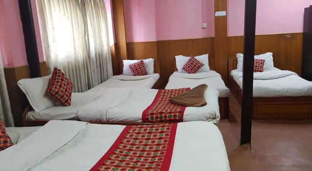 4 Seasons Hostel