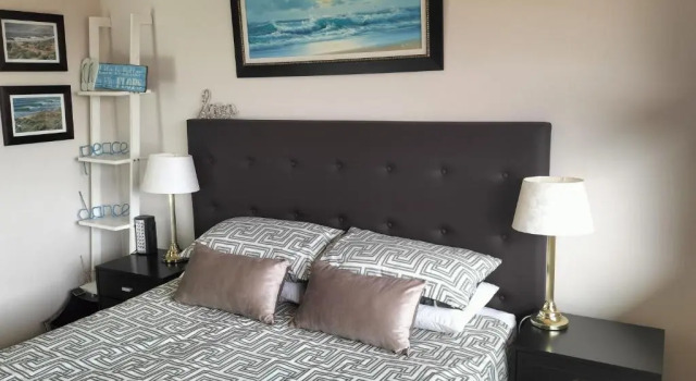 Апартаменты Zimbali Fully equipped Apartment- 2 sleeper