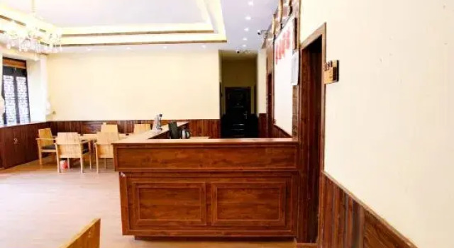 Hailuogou Homeland Station Homestay, Prenota Hotel Moxi Sichuan