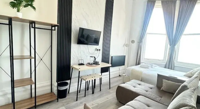Четырёхместный номер Standard с видом на море Marine Parade Hotel by PLI