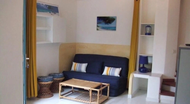 Mini Villa St Cyprien C17 - Beach walk Apartment 2, Rezervasyon Daire Lecci otoparklı oteller, Otopark