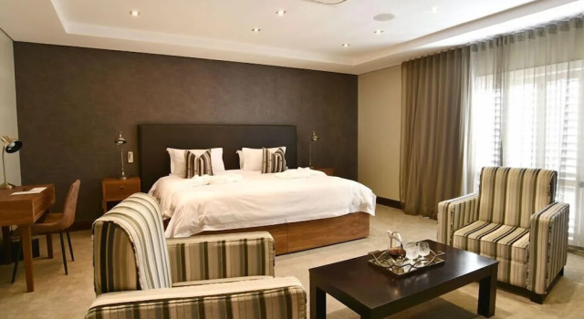 Люкс Presidential с балконом Tredenham Boutique Hotel