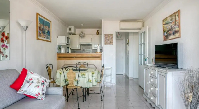 IMMOGROOM - Sea view - Swimming Pool - Terrace, Забронировать Апартаменты/квартира Отели Канн с бассейном, рядом с Le Croisette Casino Barriere de Cannes, Бассейн