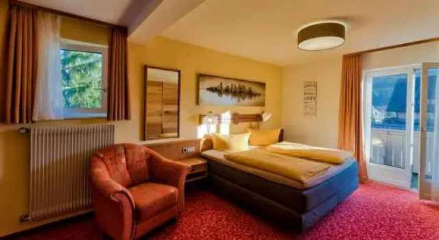Hotel Sonneneck Titisee, Réserver Hôtel Titisee-Neustadt Feldberg