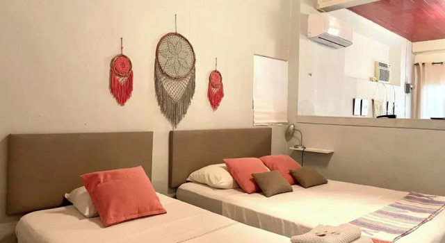 Апартаменты Cozy Apartment w Kitchen Downtown