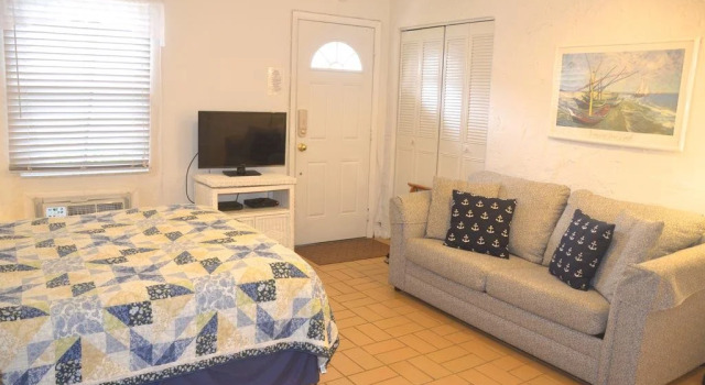 Sunny Place Apartments, Rezerwuj Apartament Hotele w Broward County z parkingiem, Parking