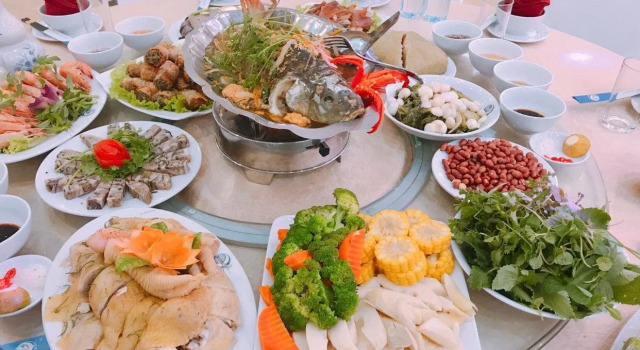 Da Huong Hotel, Reserva ahora Hotel Ỷ Na 