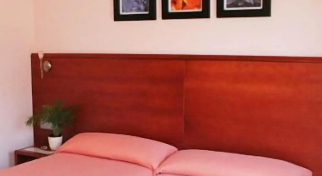Одноместный номер Standard с балконом Hotel Sant Quirze De Besora