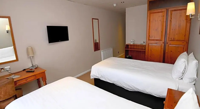 Camera Standard White Hart, Exeter by Marstons Inns