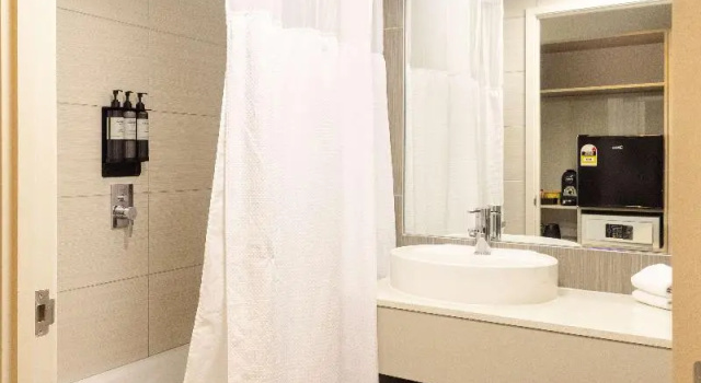Шестиместный номер Deluxe Sudima Auckland Airport