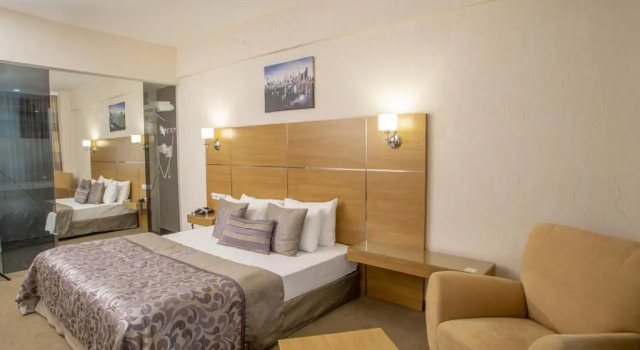 Grand Cali Hotel, Varaa Hotelli Hotellit Marmara-alue pysäköinnillä, Pysäköinti