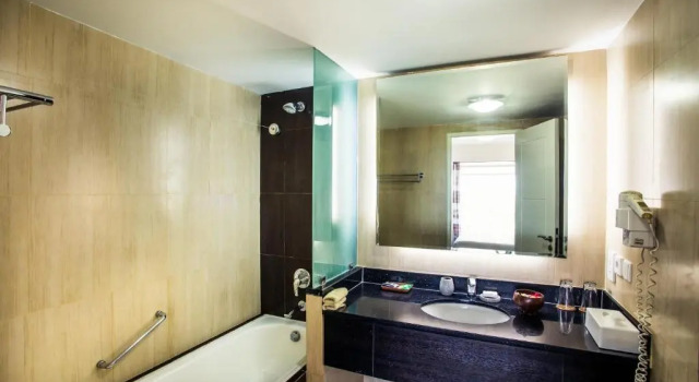 Апартаменты с 3 комнатами Kuta Reef Apartments