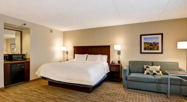 Люкс Hampton Inn Scranton at Montage Mountain