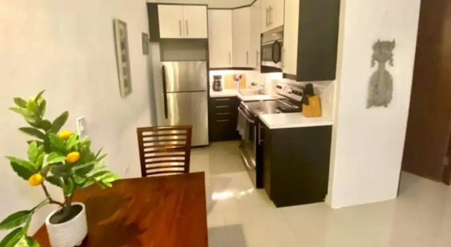 KASA The Lofts 302, Забронировать Отель Отели Сан-Хуан с бассейном, рядом с Район Вьехо-Сан-Хуан, Бассейн