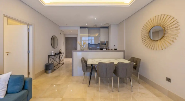Cozy beachfront 1 bedroom apartment -Th8
