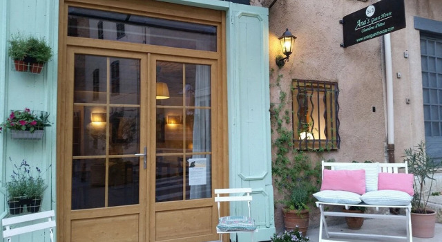 Ana´s guest house chambres d`hôtes, Забронировать Гостевой дом Отели Опс с завтраком, Завтраки