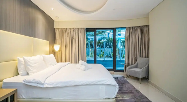 Tanin - Luxurious 2BR Apartment in DAMAC Paramount