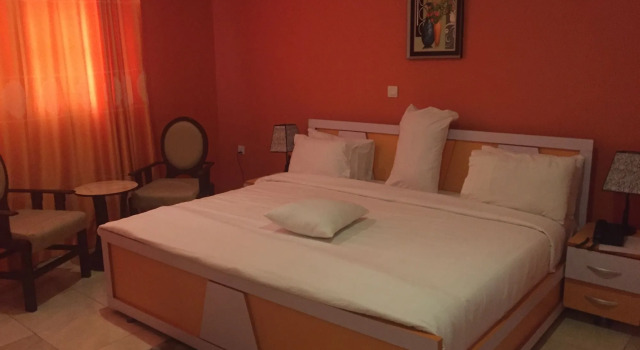 Springpark Yaad Hotel, Buchen Sie Hotel All-Inclusive-Hotels in Lagos, All Inclusive