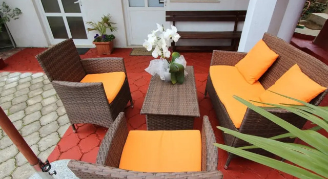 Apartments Poretti for 2,in Center Parking Free in the yard,6 min beach walk, Забронировать Апартаменты/квартира Отели Ровинь с парковкой, рядом с Church of Saint Benedict Rovinj, Парковка