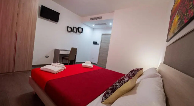 Perla del sud, Prenota Hotel Sava Salento